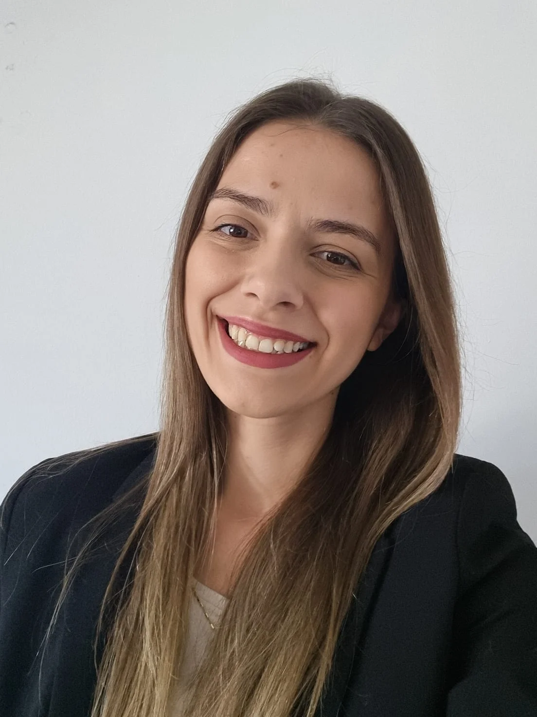 ALEKSANDRA KUZMANOVSKA
Assistentin der Geschäftsführung